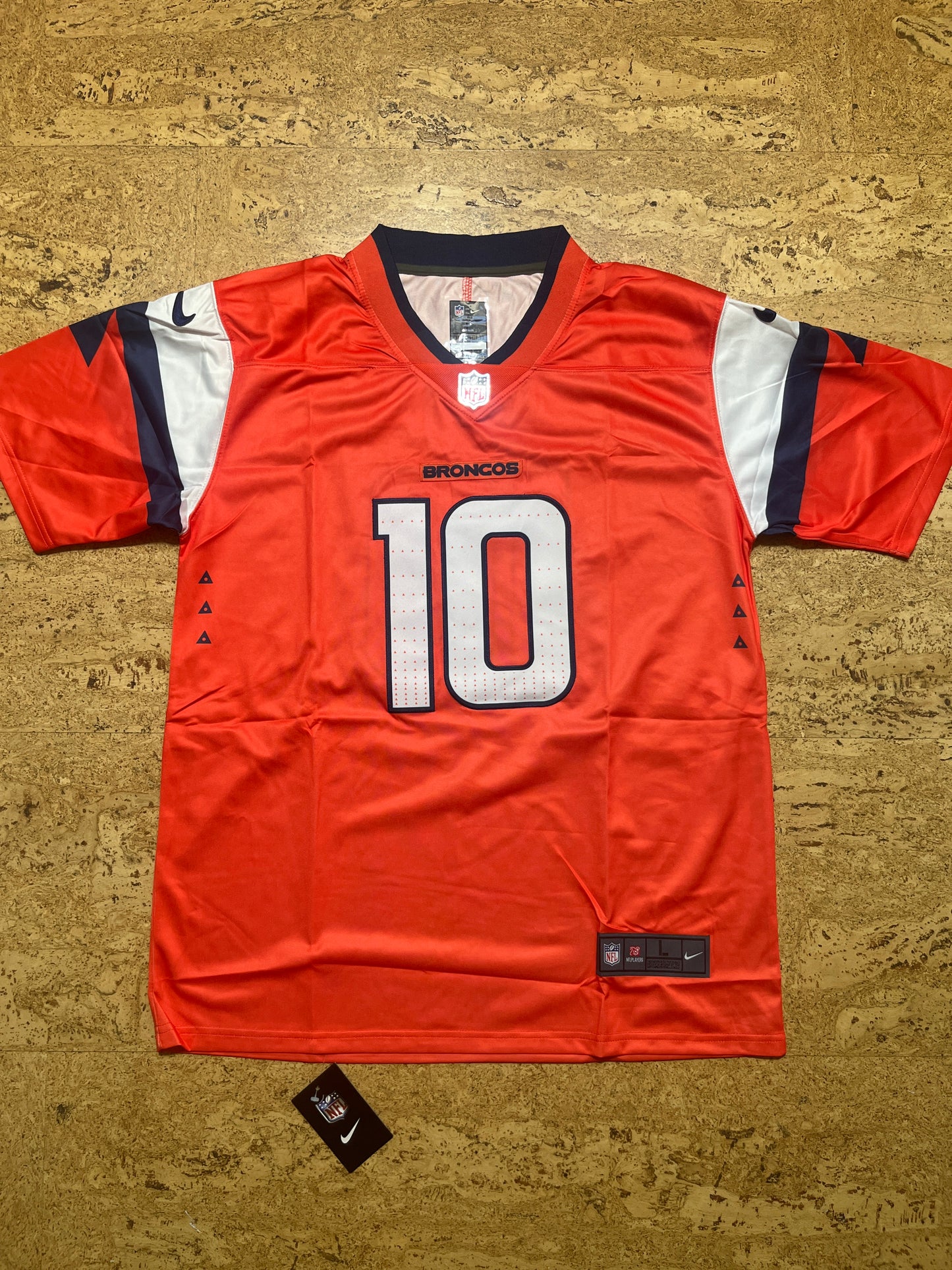 Bo Nix orange
