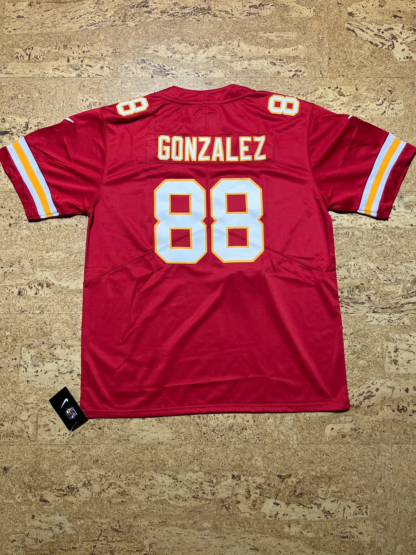 Tony Gonzalez rouge