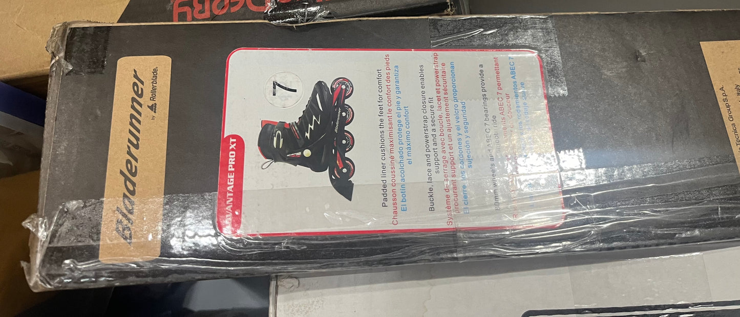 Bladerunner 7 US men rollerblade