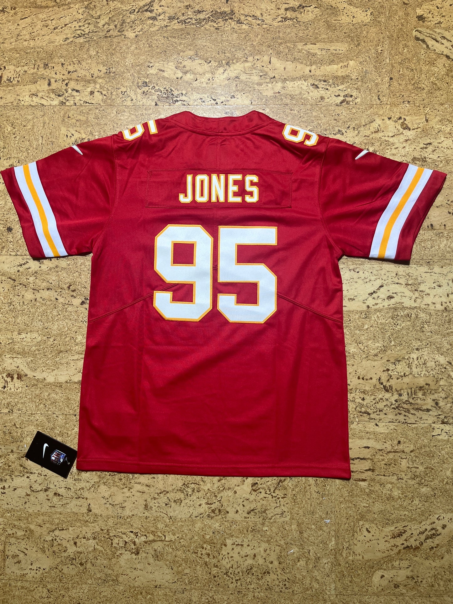 Chris Jones rouge
