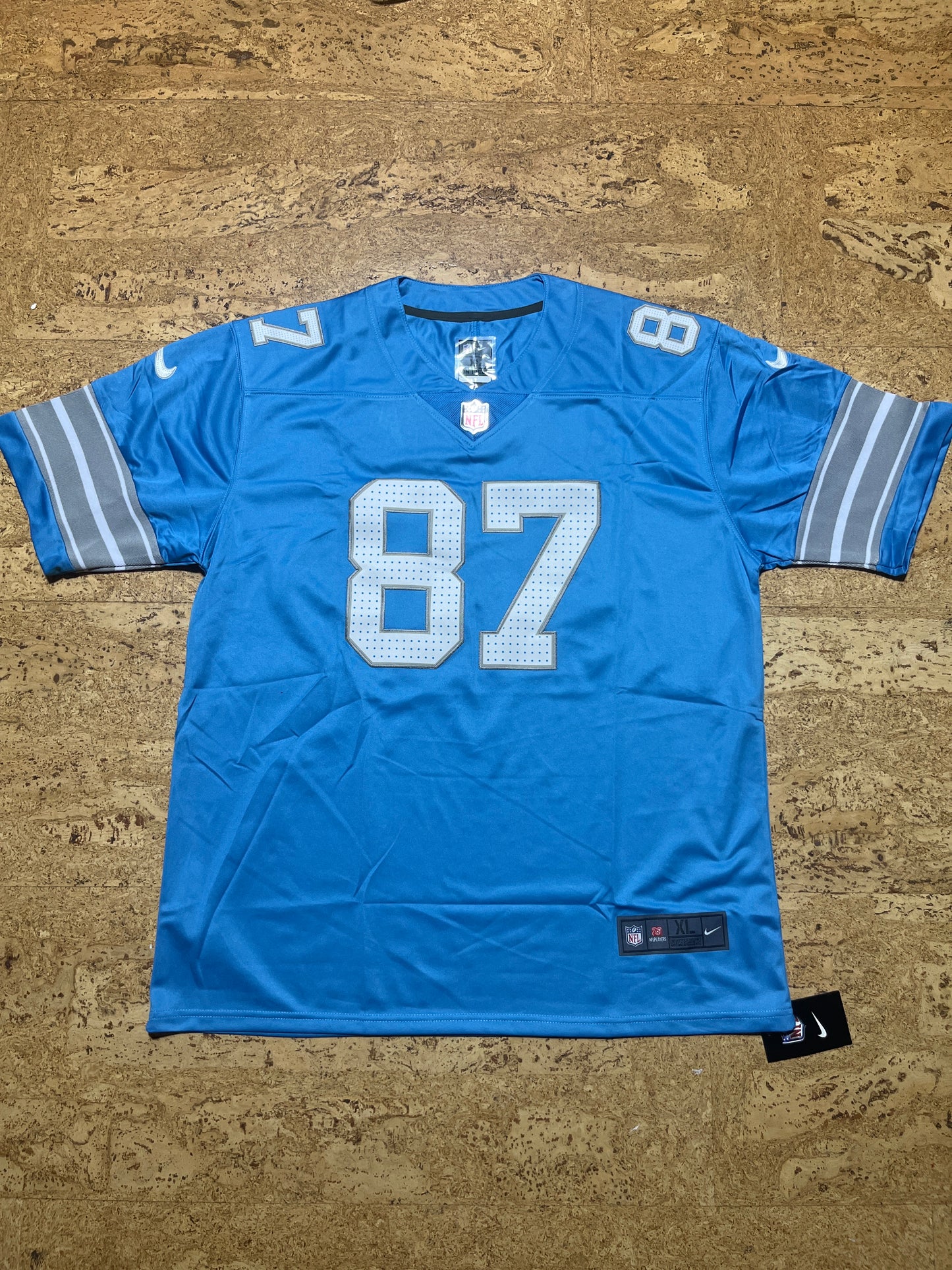 Sam Laporta bleu
