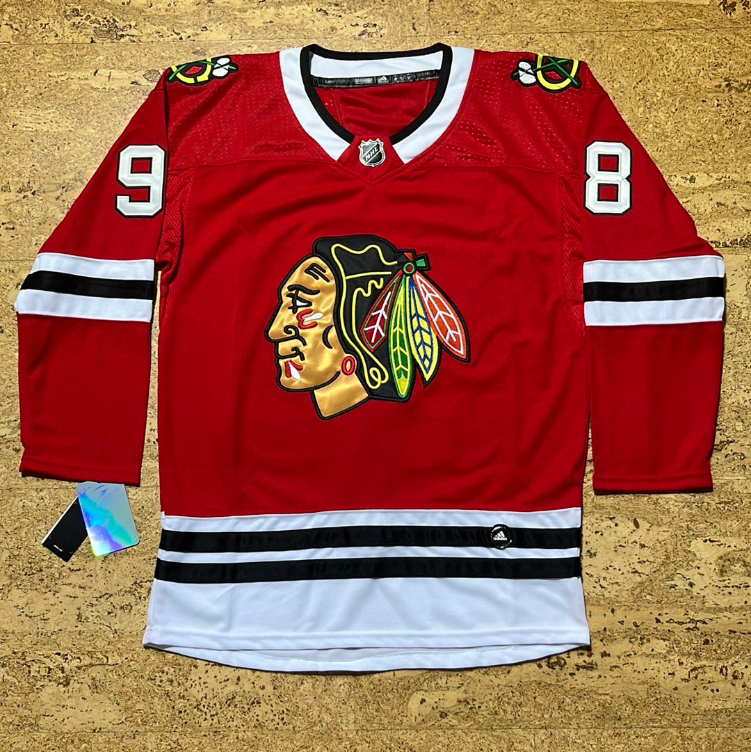Connor Bedard red