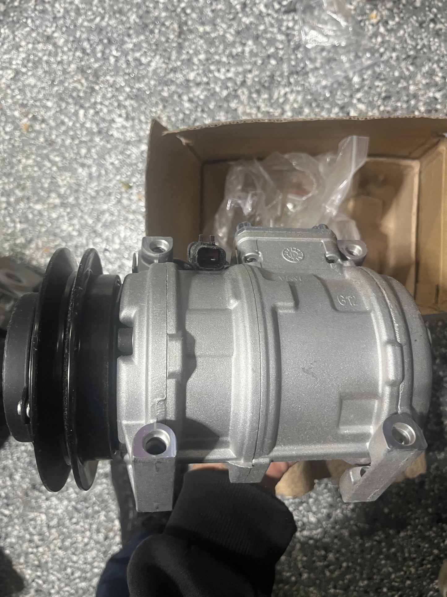 A-Premium Air Conditioner AC Compressor with Clutch Compatible with Dodge Grand Caravan Plymouth Grand Voyager 1996-2000 Chrysler with 10PA17C Compressor
