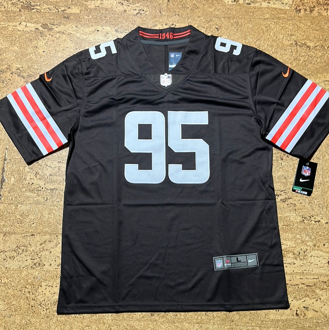 Myles Garrett brun