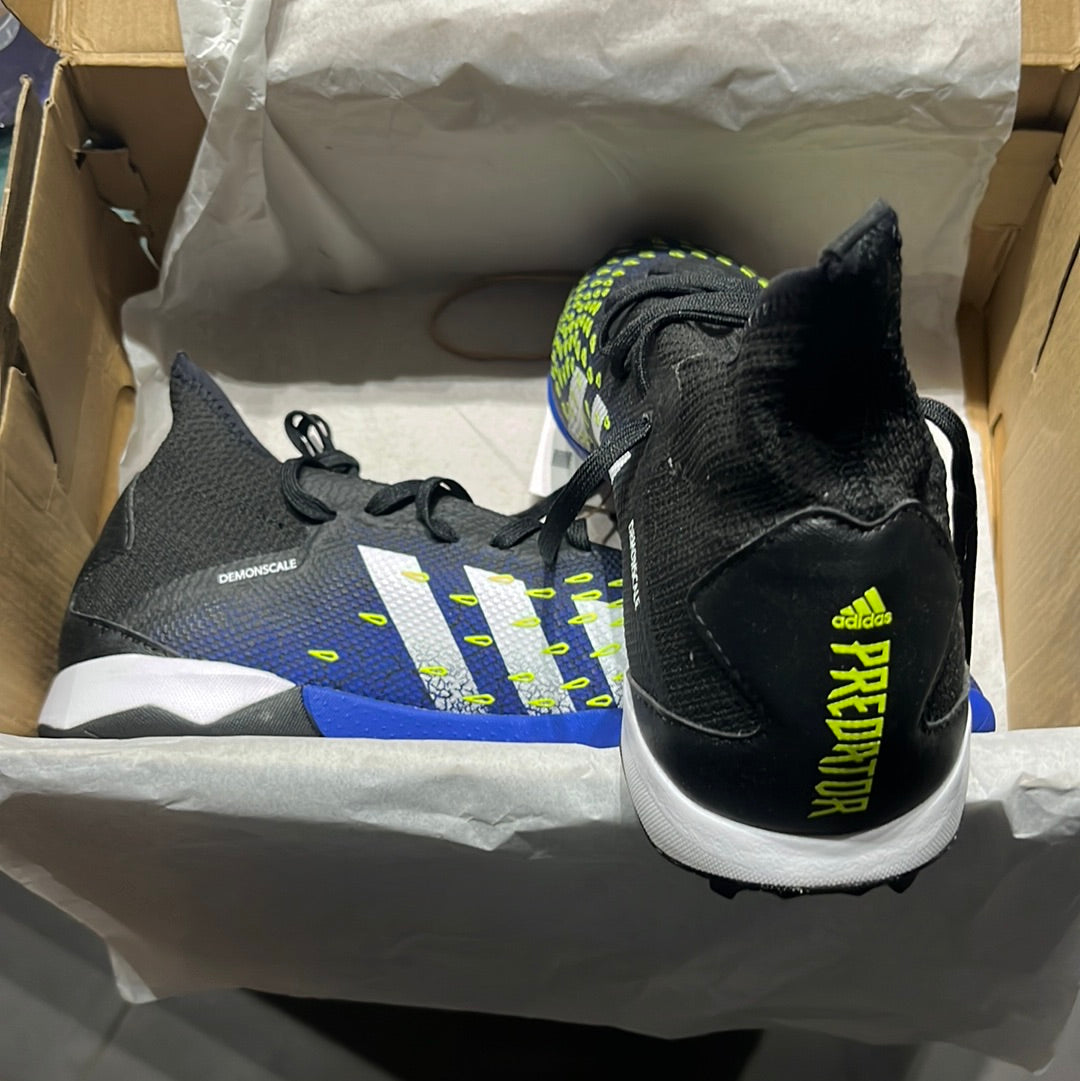 Predator Freak .3 Turf noir/bleu