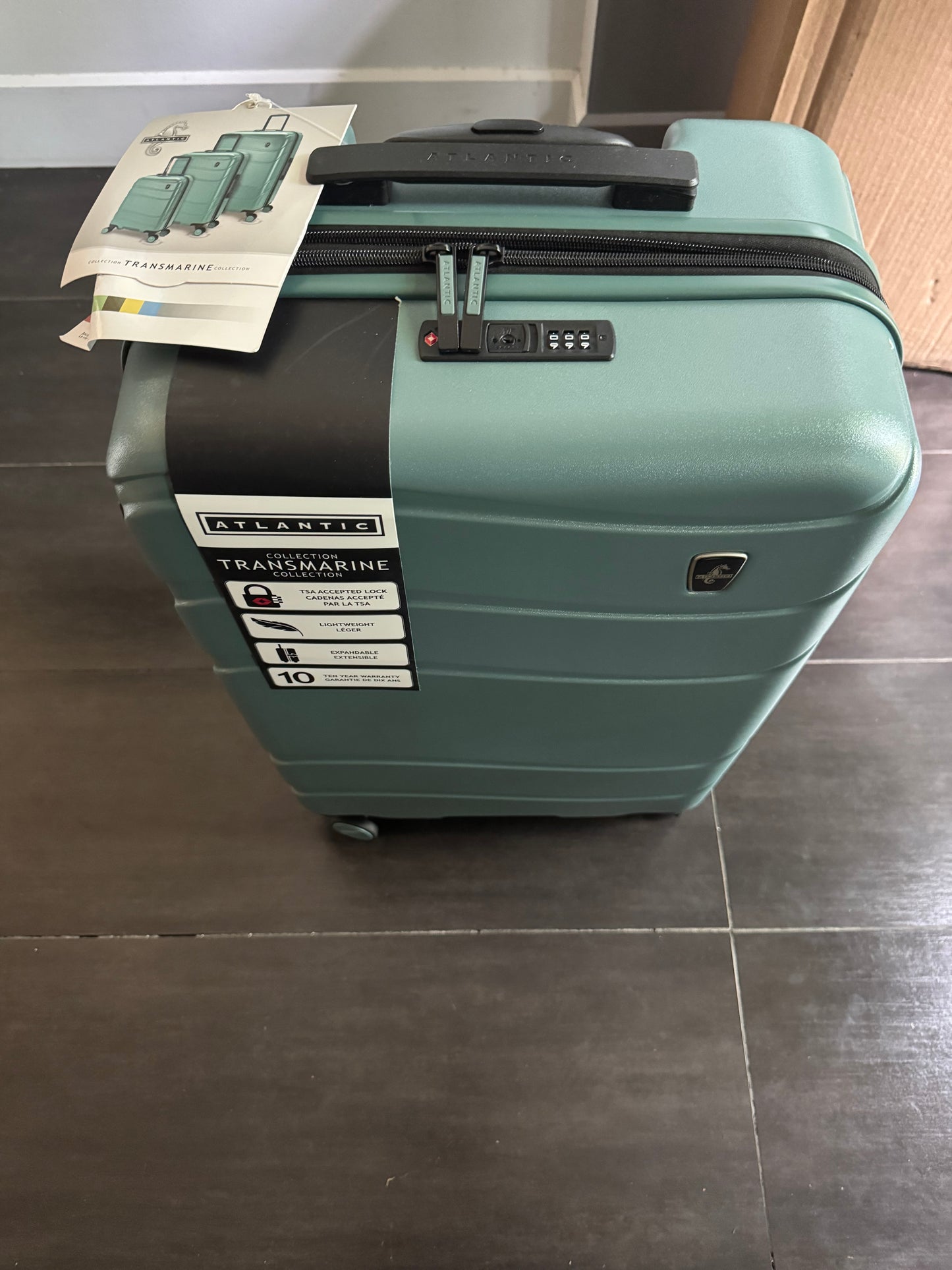 Atlantic 24” Hardside Expandable Spinner Luggage