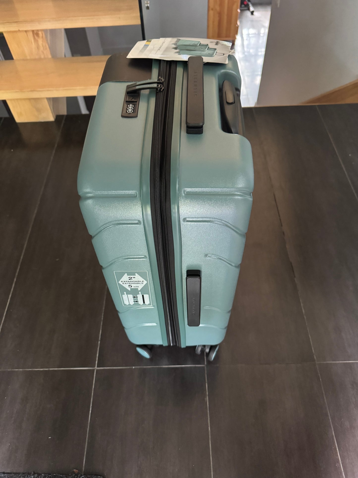 Atlantic 24” Hardside Expandable Spinner Luggage