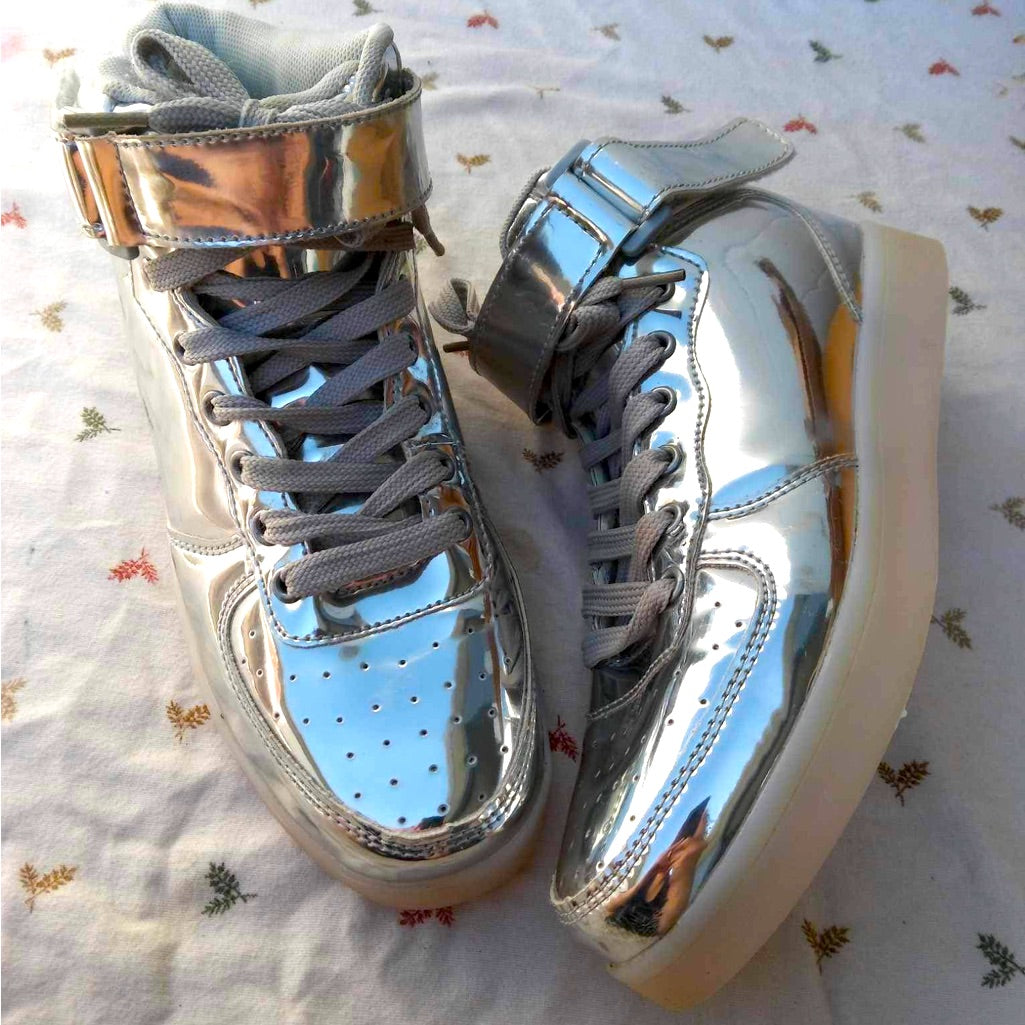 Odema Unisex LED Shoes High Top Odema Baskets montantes lumineuses