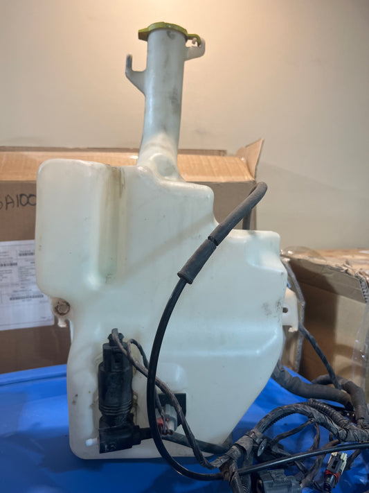 Réservoir lave glace Grand Caravan 11-20 windshield washer tank OEM Chrysler Town and Country
