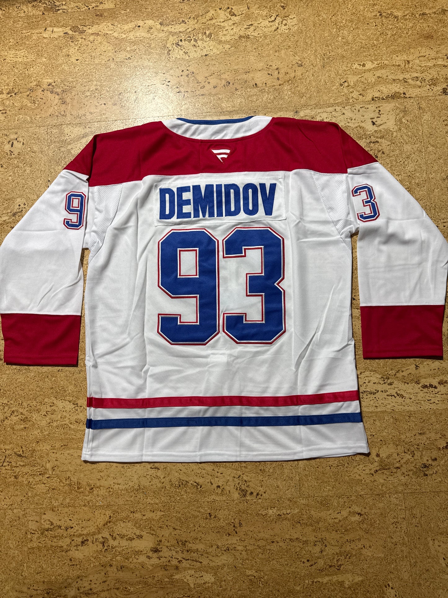 Ivan Demidov blanc