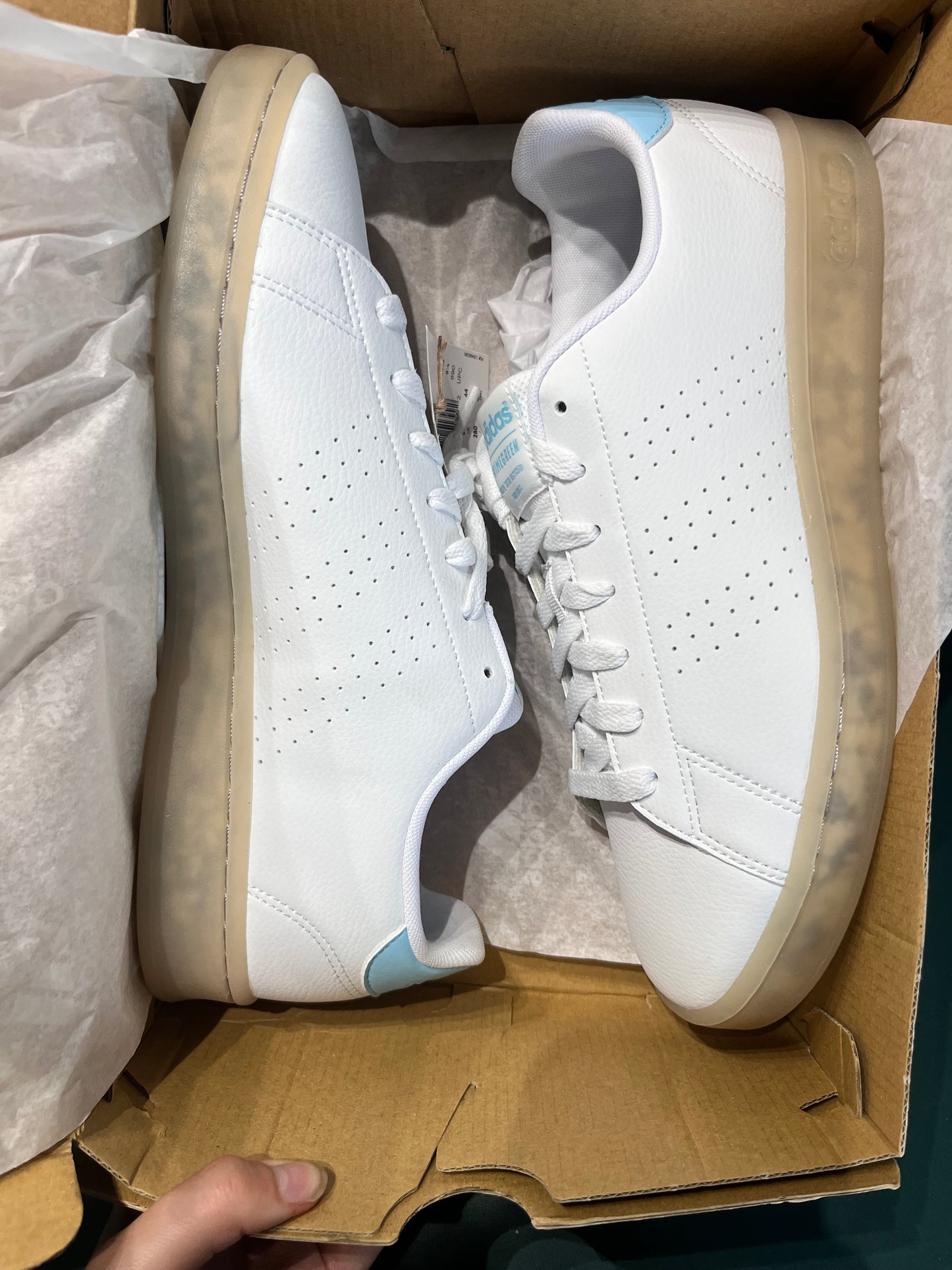 Advantage white/blue