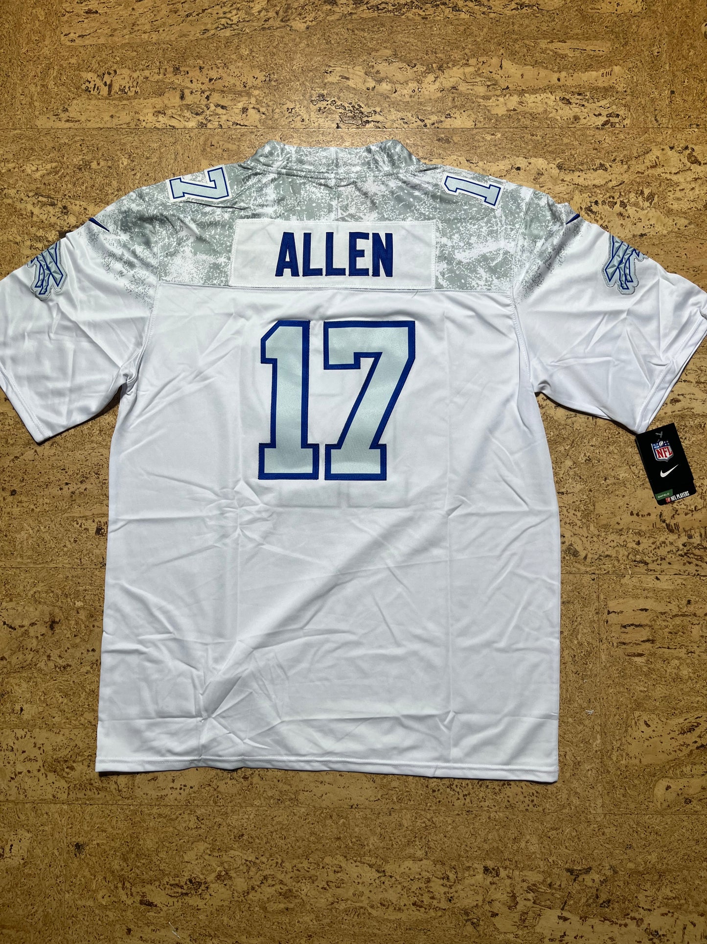 Josh Allen Blanc glace